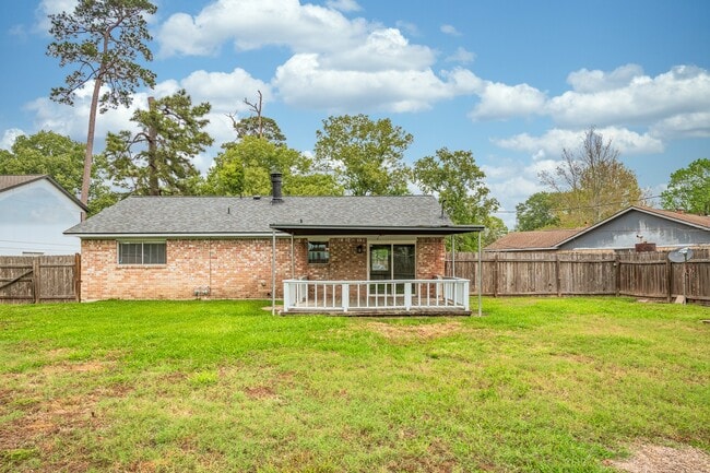 Building Photo - 318 Blue Tail Dr