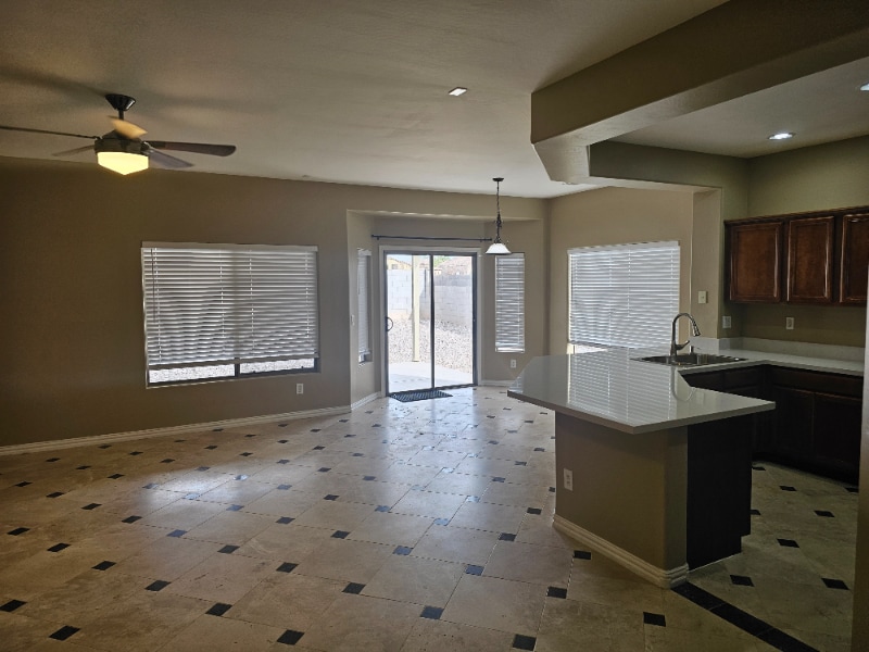 Building Photo - 5623 S 54th Dr