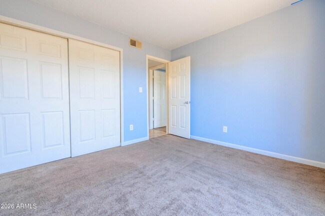 Building Photo - 1241 N 48th St