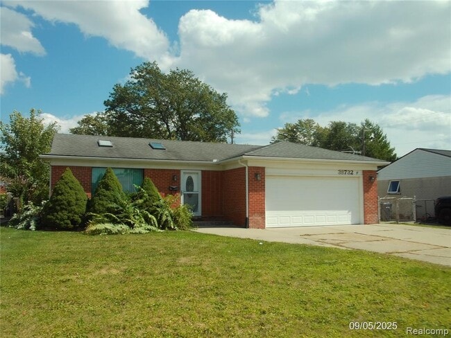 Building Photo - 38732 Monterey Dr