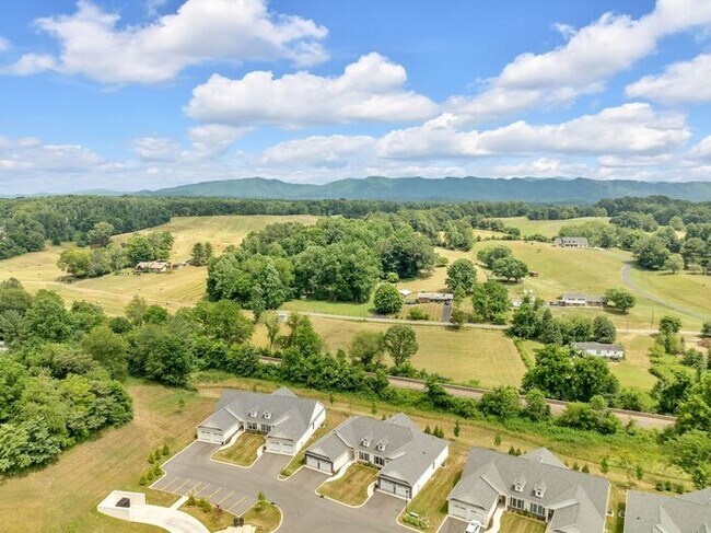 Building Photo - Wilson Knob View Condominiums