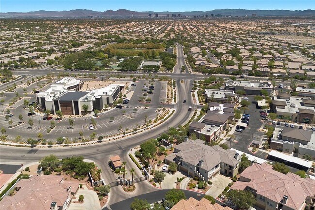 Building Photo - 10809 Garden Mist Dr