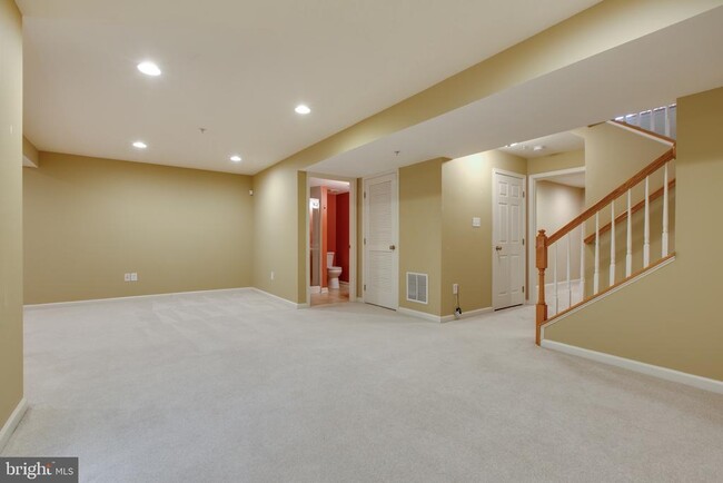 Building Photo - 7543 Maidenhead Dr