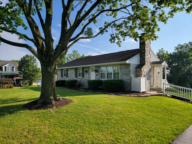 Building Photo - 2132 Kramer Mill Rd