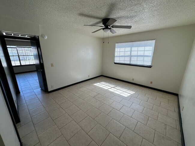 Building Photo - Bartlesville Cara Manor