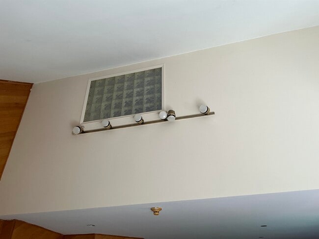 Building Photo - 580 Sanderling Ct
