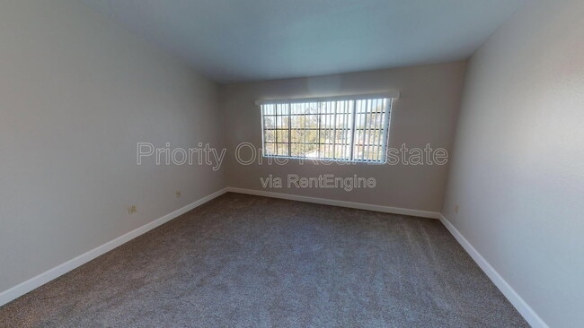 Building Photo - 2876 Englewood Way