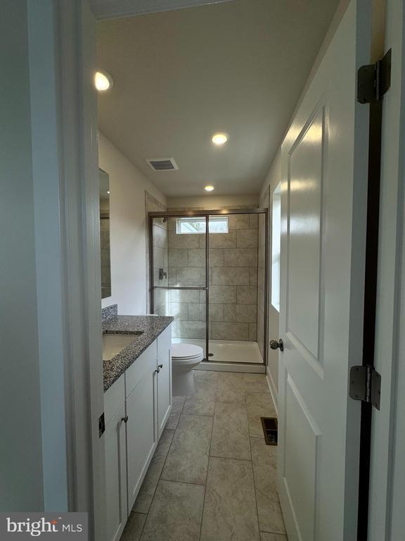 Building Photo - 2214 Winterberry Ln