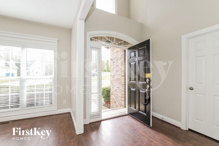 Building Photo - 8303 Burchlawn Ct