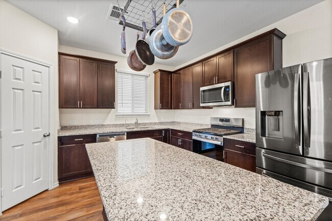 Building Photo - 1714 Avocet Way