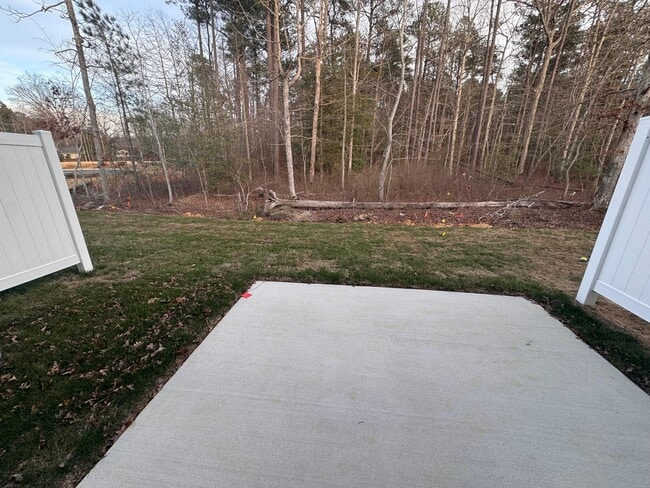 Building Photo - 6025 Crosswinds Dr