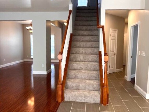 Building Photo - 523 Fortress Ct