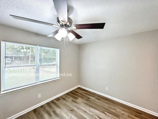 Building Photo - 8641 Kinard Cove