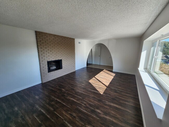 Building Photo - Beautiful Newly Renovated 3 Bedroom 2 Bathroom House in Whittier