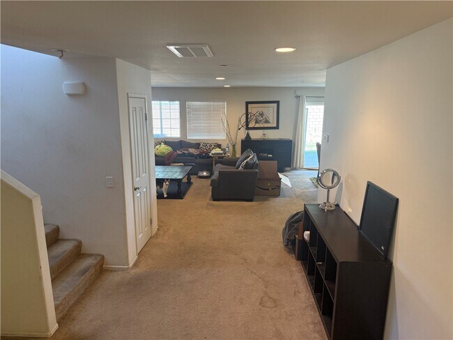 Building Photo - 3645 Emerald Ln