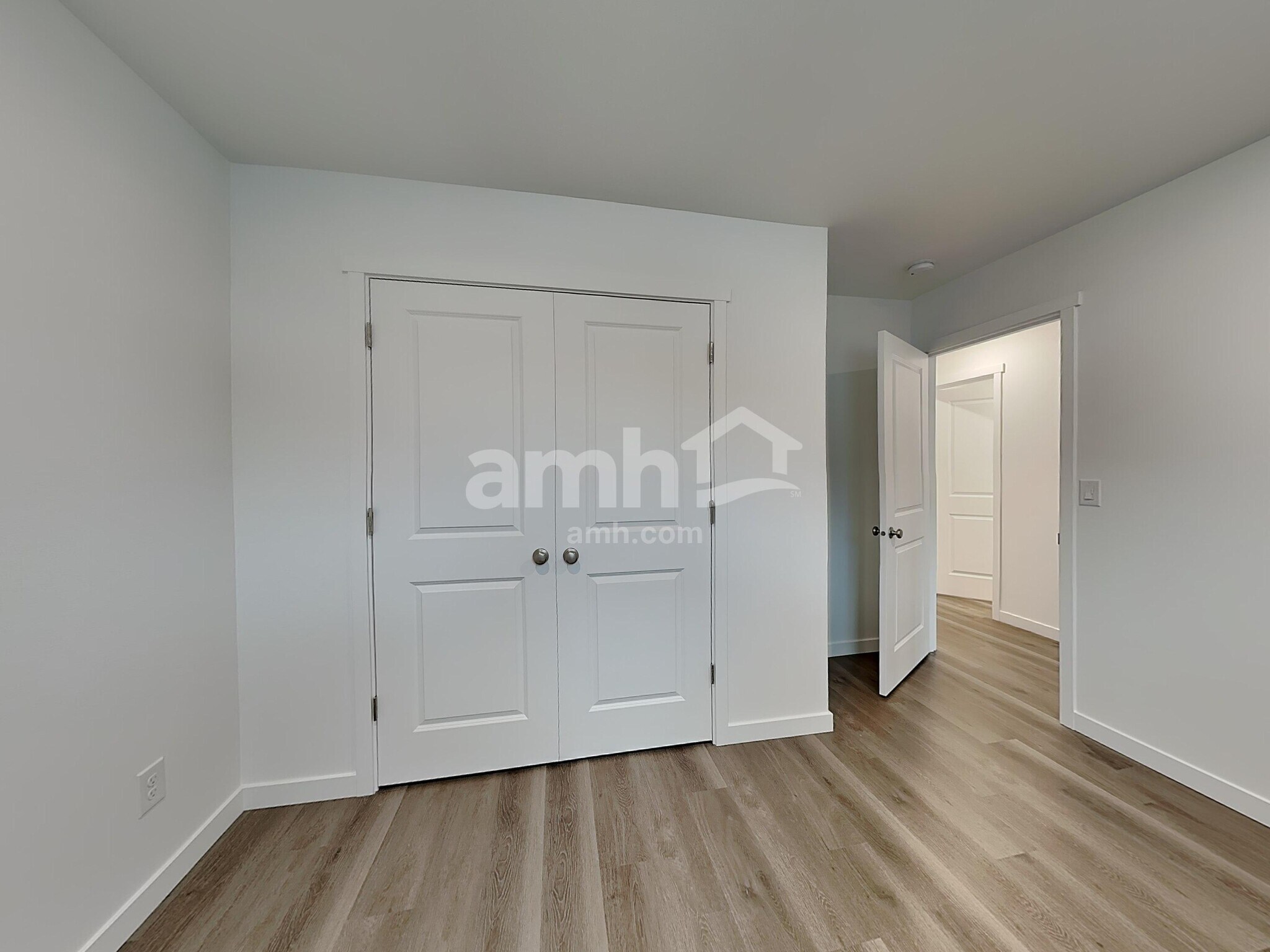 Building Photo - 5036 Washington St SE