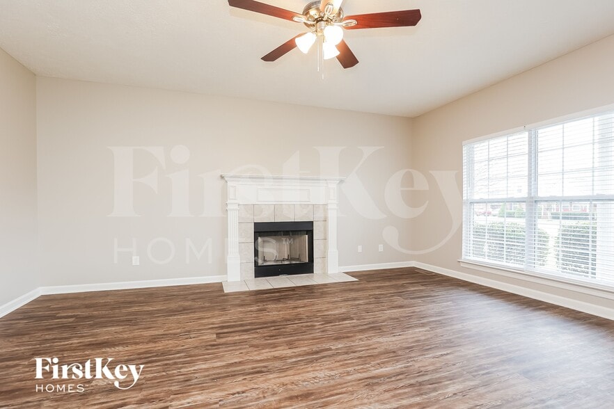 Building Photo - 837 Manderlay Way