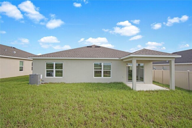 Building Photo - 616 Royal Palm Dr