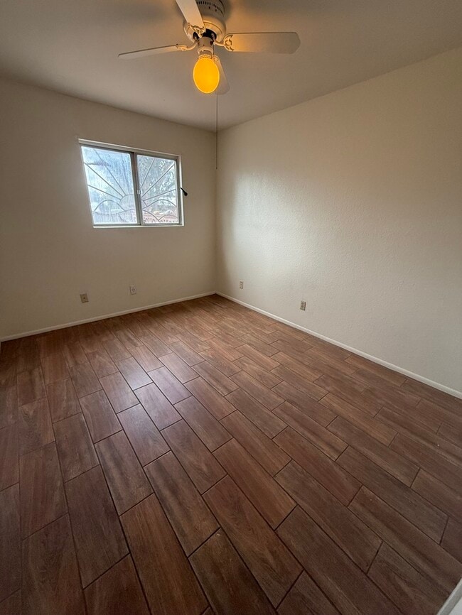 Building Photo - HOUSE FORE RENT