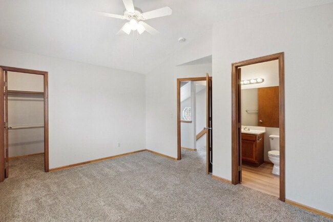 Building Photo - 8455 Ilex Dr