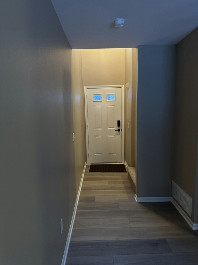 Building Photo - 4861 Pinefield Ave