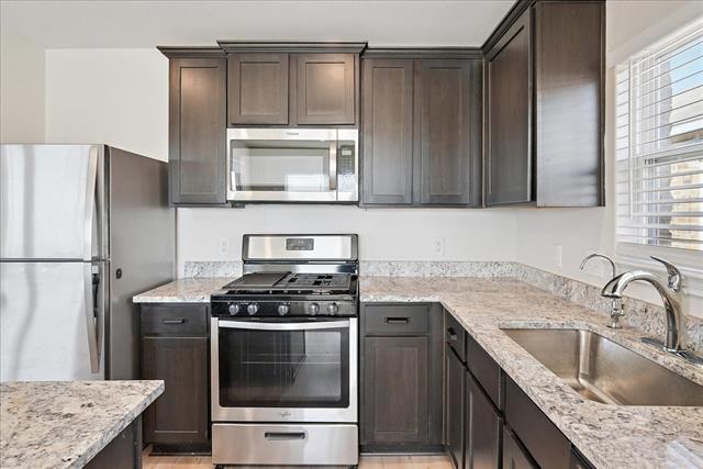 Building Photo - 115 Sammy Fowler Ave