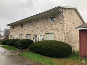 Building Photo - Victoria Ave