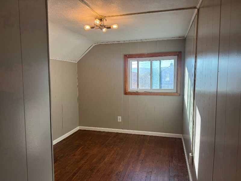 Building Photo - 21 S Loveland Ave