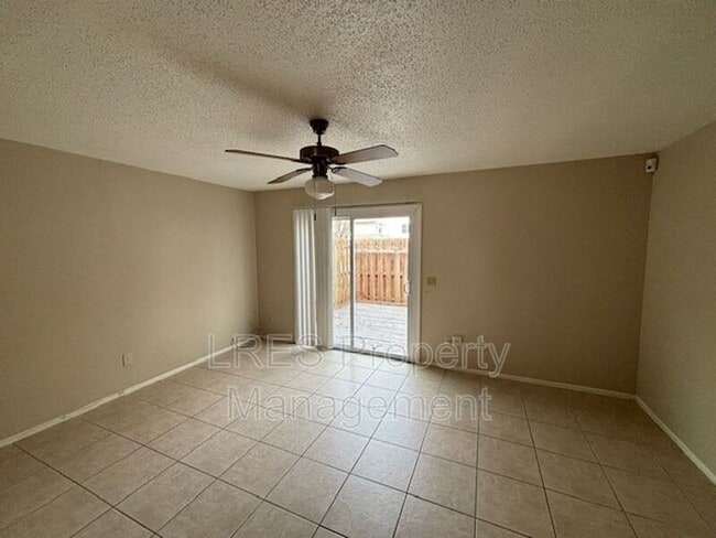Building Photo - 4603 Lighthouse Cir