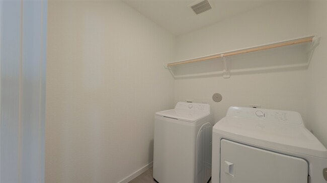 Building Photo - 29039 Grazing Plns Ln