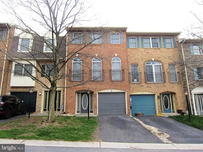 Building Photo - 1023 Lindsay Ln