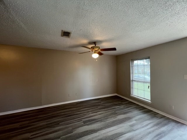 Building Photo - 58 Fern Ct