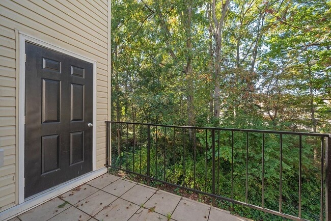 Building Photo - 1510 Presidential Dr