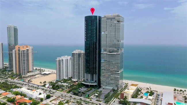 Building Photo - 18555 Collins Ave