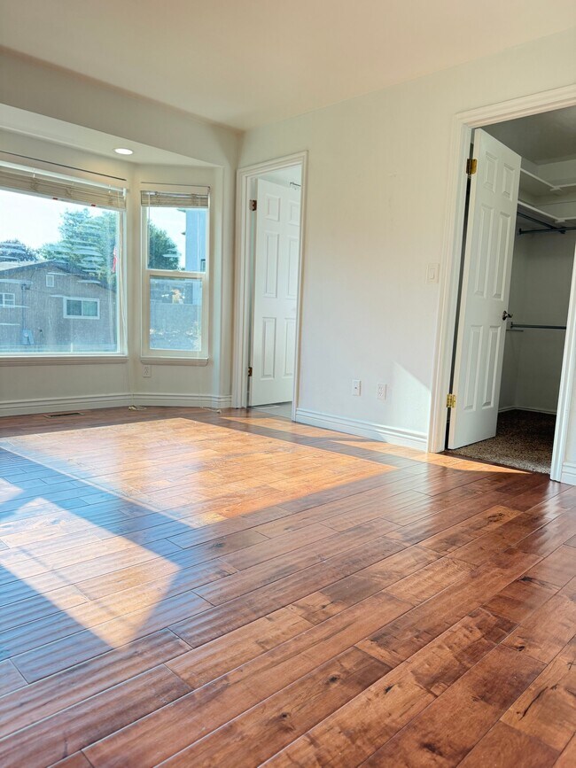 Building Photo - 4624 Quiet Cir