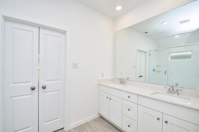 Building Photo - 8214 Tempest Stone Dr