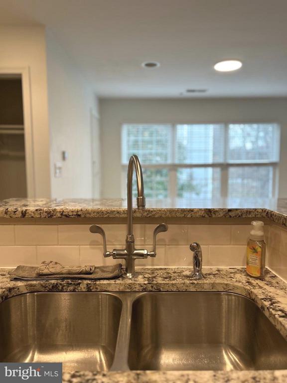 Building Photo - 18508 Boysenberry Dr