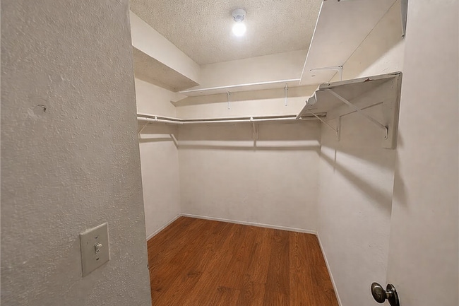 Building Photo - 18340 Collins St