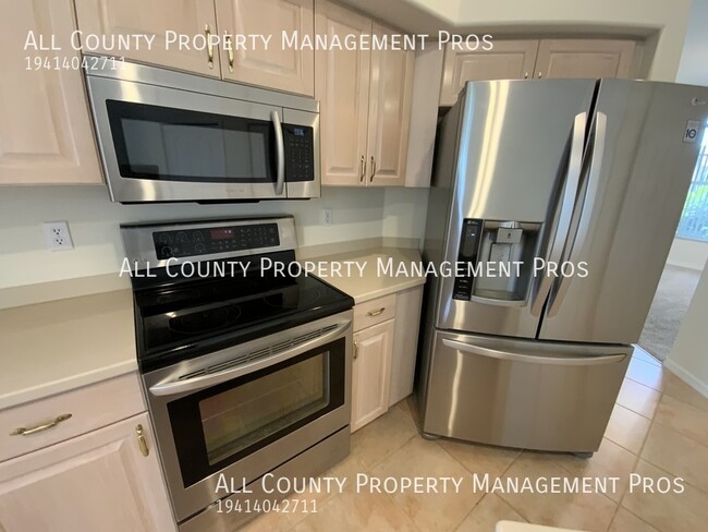 Building Photo - 5112 Far Oak Cir
