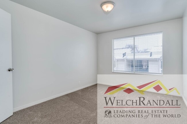 Building Photo - Charming 2 Bed 1 Bath Condo in Roy