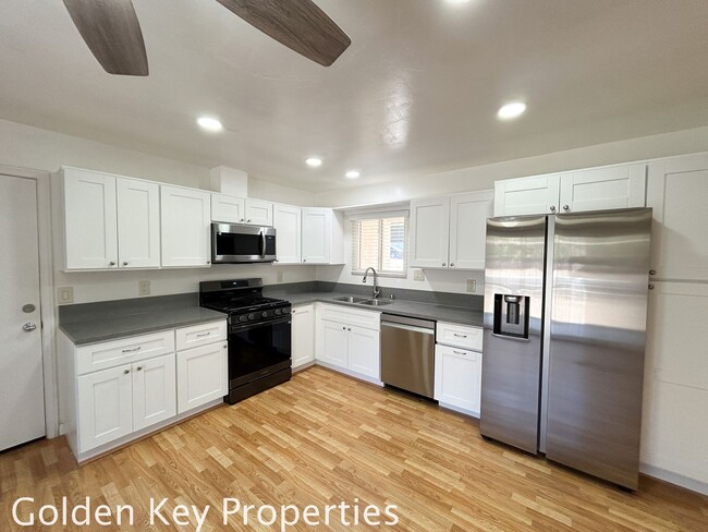 Primary Photo - Single Story Home In Cardiff! New Kitchen ...