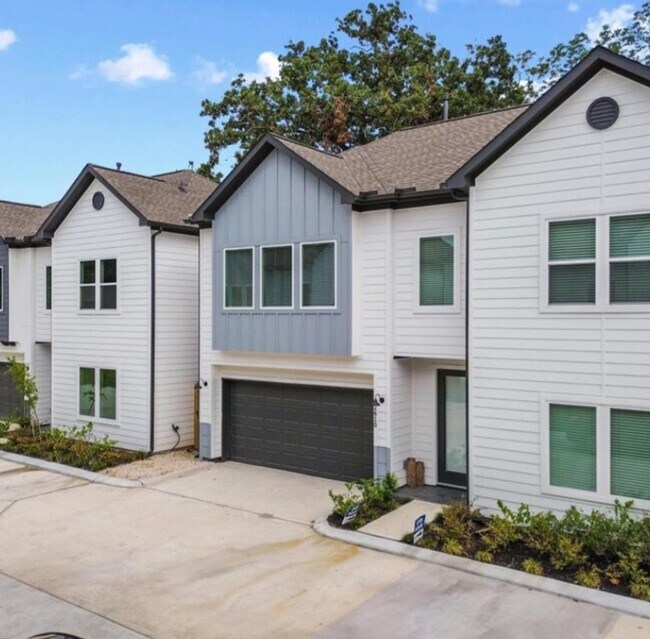 Building Photo - Luxury New Construction Home for Lease – Easter Jensen Area, North Houston