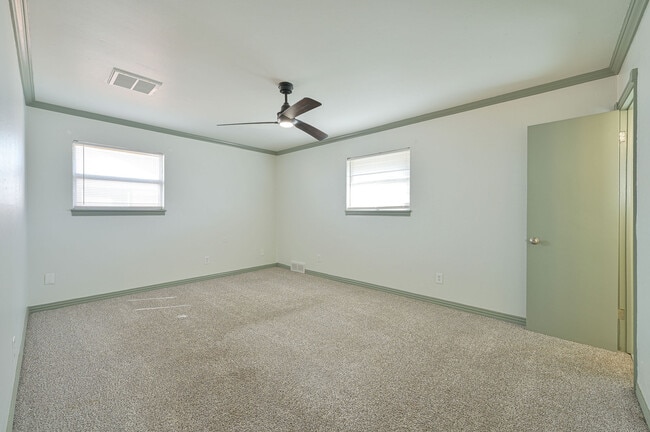 Building Photo - 3116 NW 63rd St