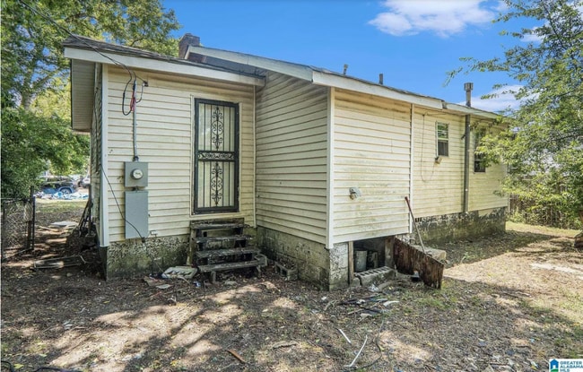 Building Photo - 2028 Lee Terrace SW