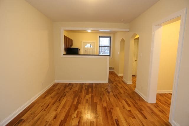 Building Photo - 4414 N Wolcott Ave