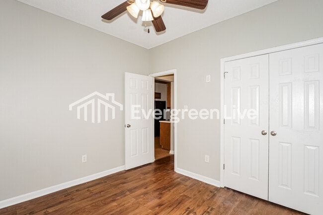 Building Photo - 1180 Brady Hollow Ln