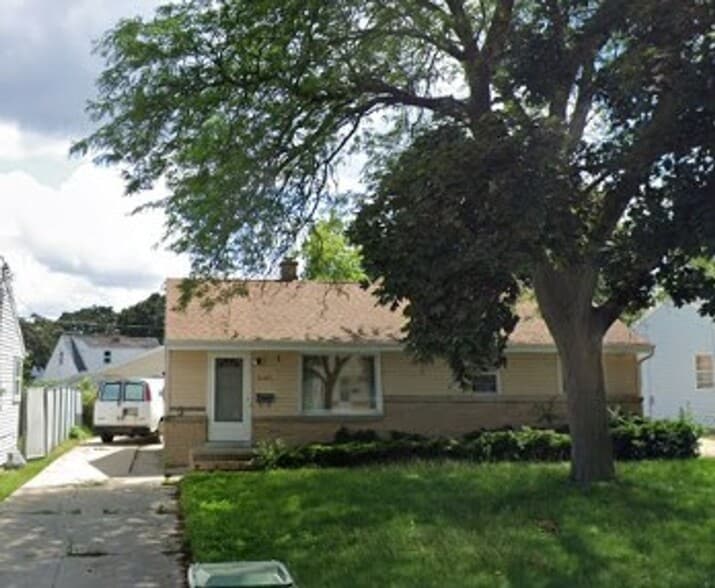 Primary Photo - 8105 W Colfax Ct
