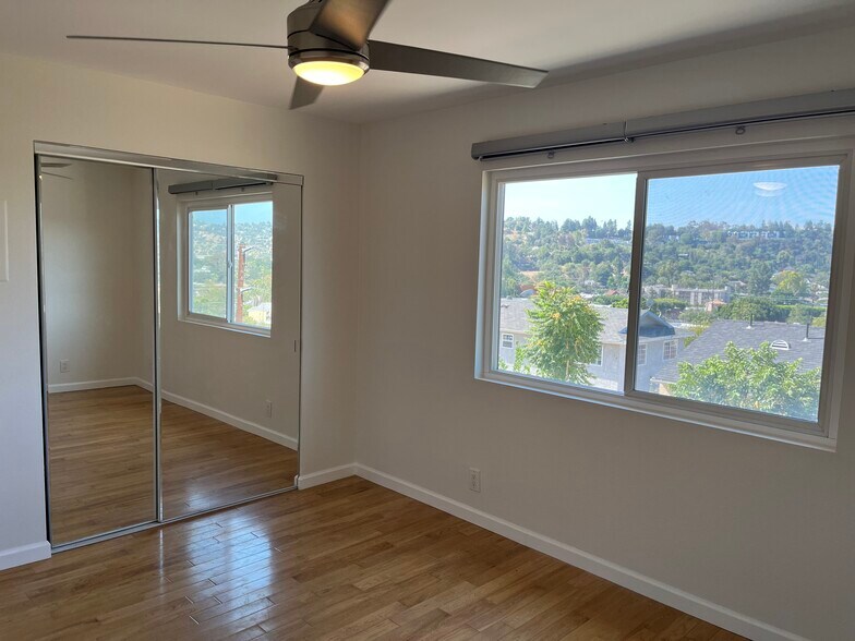 Back Bedroom - 420 Hardison Way