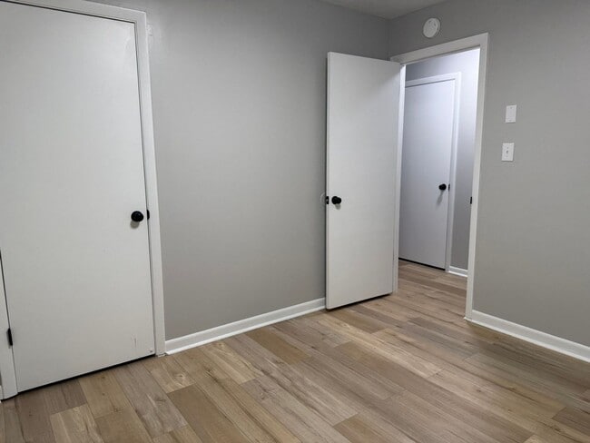 Building Photo - Renovated Rocky Hill Home