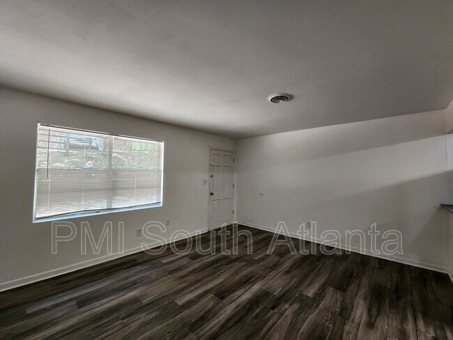 Building Photo - 6410 Raymond Terrace
